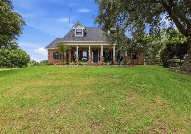 Homes for sale in Baytown, TX | 6411 N Fm 565 Rd, Baytown, TX 77523 | MLS# 10144616