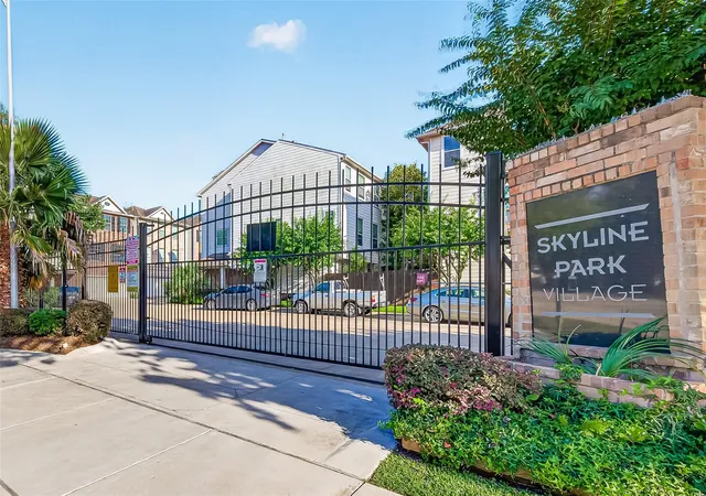 25th image of 3418 Skyline Village Dr, Houston, TX 77057 | MLS# 36981374