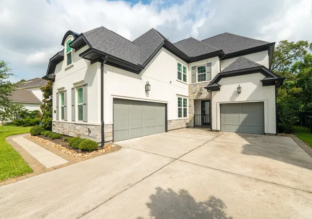 2nd image of 42 N Waterbridge Dr, Tomball, TX 77375 | MLS# 57386186