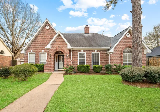 Photo 1 of Single family home for sale at 15007 Rock Knoll Dr, Houston, TX 77083 | MLS# 46372047 | Listing updated on 2026-08-17