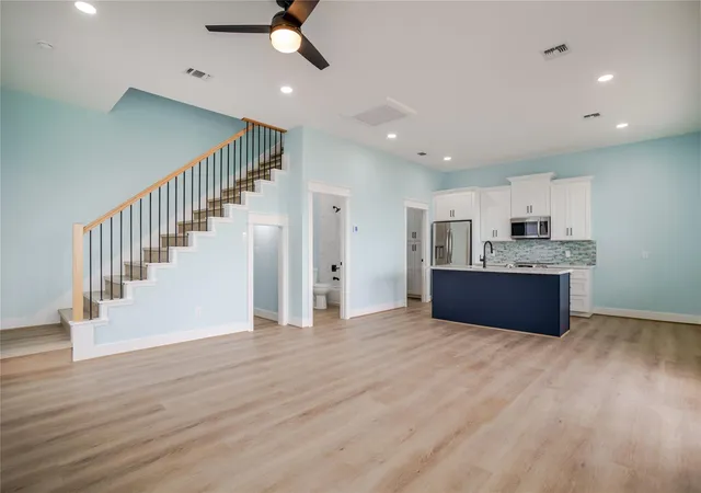 Photo 4 of Single family home for sale at 17518 Bristow Dr, Galveston, TX 77554 | MLS# 58886080 | Listing updated on 2026-03-12