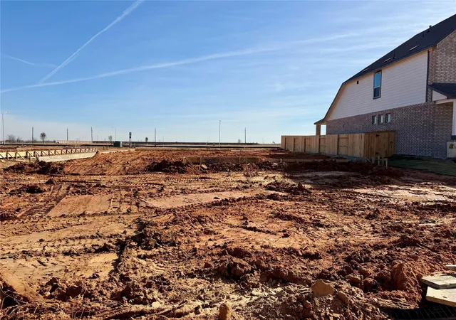 2nd image of 2028 Blue Mar Dr, Brookshire, TX 77423 | MLS# 67108174