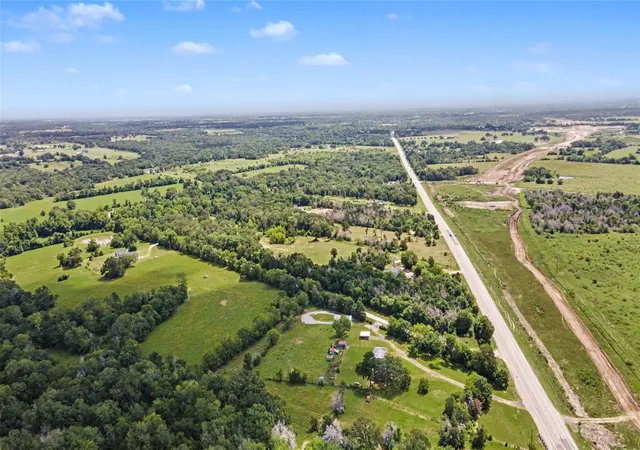 Homes for sale in North Zulch, TX | 14610 Hwy 21 W, North Zulch, TX 77872 | MLS# 81780107