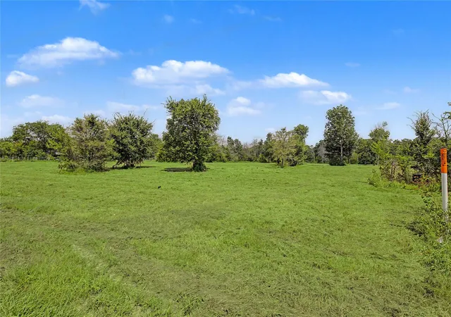 Homes for sale in North Zulch, TX | 14610 Hwy 21 W, North Zulch, TX 77872 | MLS# 81780107