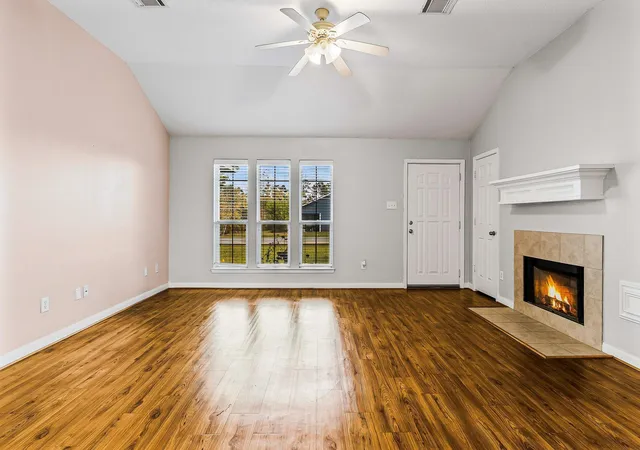 1st image of 1060 Yaupon Cove Dr, Onalaska, TX 77360 | MLS# 30286457