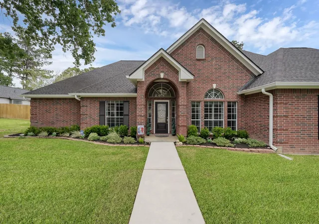 Photo 3 of Single family home for sale at 13422 Hidden Valley Dr, Montgomery, TX 77356 | MLS# 60227644 | Listing updated on 2026-09-20