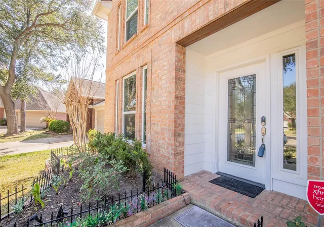Photo 3 of Single family home for sale at 23234 Willow Cyn Dr, Katy, TX 77494 | MLS# 10445218 | Listing updated on 2026-09-10
