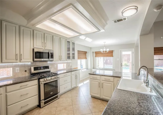 Photo 3 of Single family home for sale at 23234 Willow Cyn Dr, Katy, TX 77494 | MLS# 10445218 | Listing updated on 2026-09-10