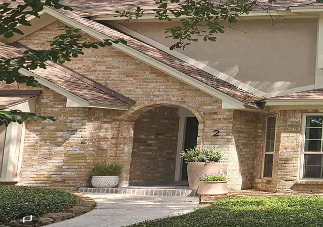 Photo 2 of Single family home for sale at 2 Rolling Ml Ln, Spring, TX 77380 | MLS# 30949791 | Listing updated on 2026-07-25