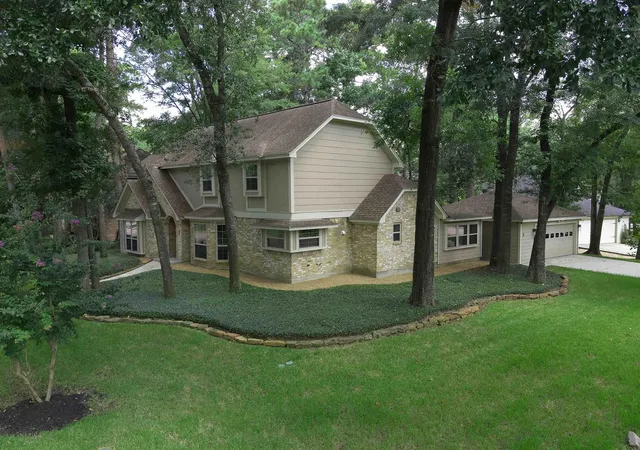 Photo 4 of Single family home for sale at 2 Rolling Ml Ln, Spring, TX 77380 | MLS# 30949791 | Listing updated on 2026-07-25