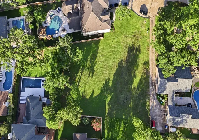 Photo 4 of Land for sale at 0 Penn Manor Ct, Houston, TX 77055 | MLS# 46267710 | Listing updated on 2026-07-19