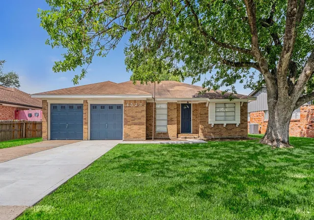 1st image of 4523 Hemlock Dr, Baytown, TX 77521 | MLS# 48120298