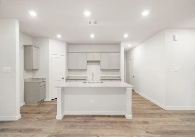 2nd image of 11334 Youngquist Dr, Mont Belvieu, TX 77585 | MLS# 52420826