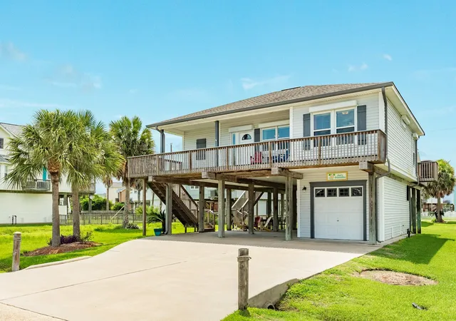 Photo 2 of Single family home for sale at 13929 Pirates Beach Blvd, Galveston, TX 77554 | MLS# 74068779 | Listing updated on 2026-09-02