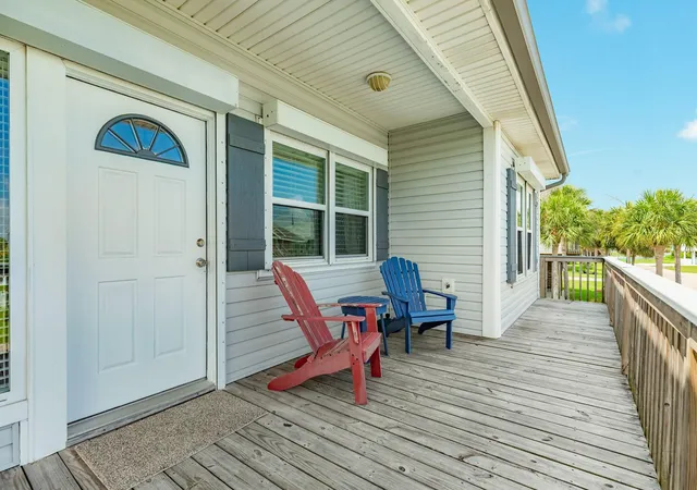 Photo 3 of Single family home for sale at 13929 Pirates Beach Blvd, Galveston, TX 77554 | MLS# 74068779 | Listing updated on 2026-09-02