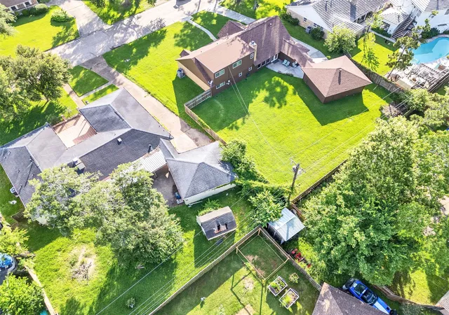 5th image of 3017 Inwood Dr, Dickinson, TX 77539 | MLS# 63737139