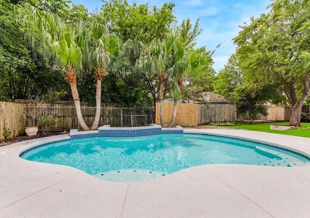 3rd image of 519 Fairfield St, Shoreacres, TX 77571 | MLS# 87201327