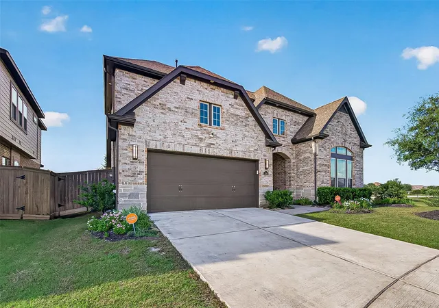 3rd image of 1943 Fitzgerald Landing Dr, Richmond, TX 77469 | MLS# 46861575