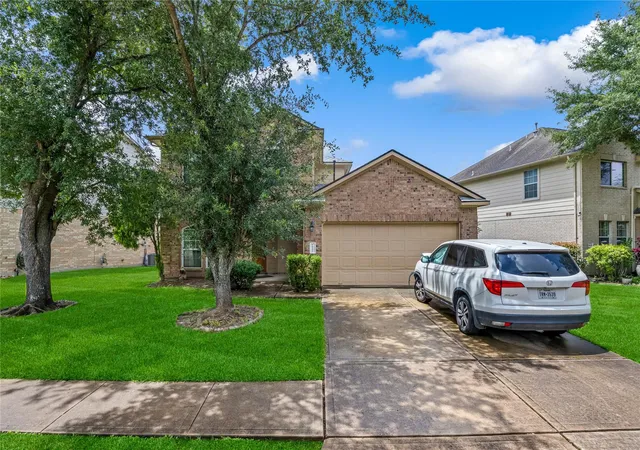 Photo 2 of Single family home for sale at 10502 Raven Xing Ln, Houston, TX 77089 | MLS# 65959397 | Listing updated on 2026-08-30