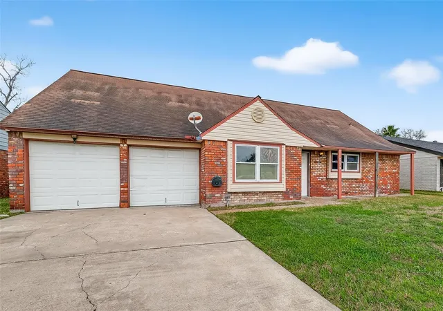Homes for sale in Baytown, TX | 512 Harold Ln, Baytown, TX 77521 | MLS# 56672726