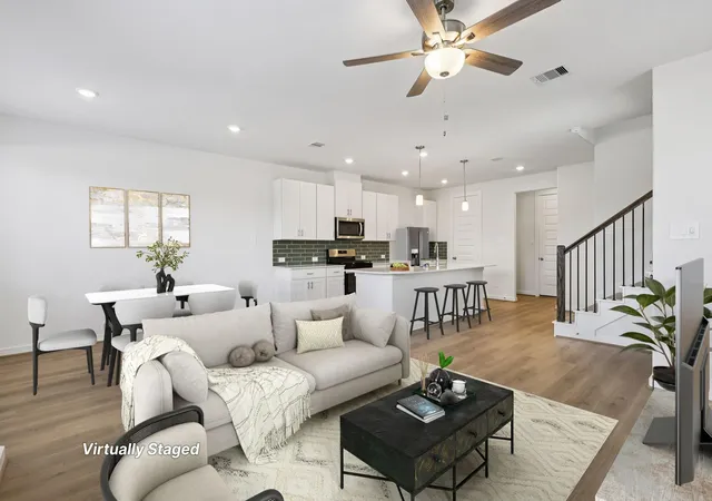 3rd image of 1027 Cedar Pl Ln, Missouri City, TX 77459 | MLS# 35136962