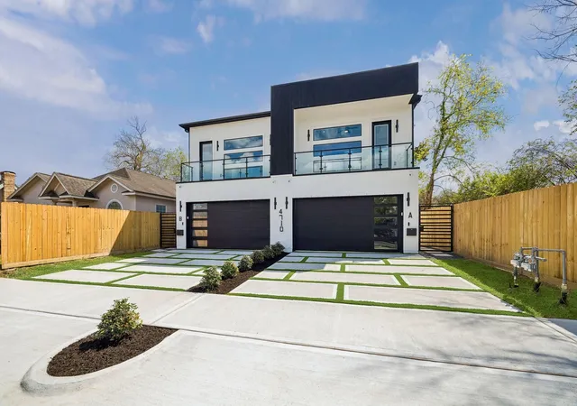 2nd image of 4710 Sharon St, Houston, TX 77020 | MLS# 57543396