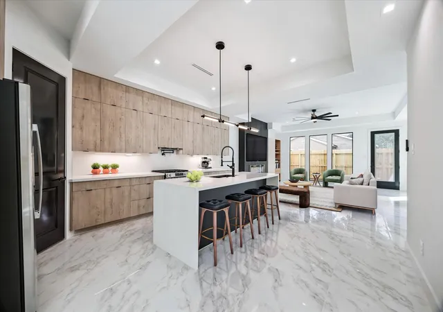 5th image of 4710 Sharon St, Houston, TX 77020 | MLS# 57543396