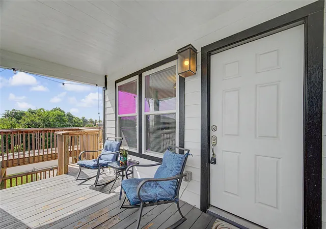 4th image of 206 19Th St, Dickinson, TX 77539 | MLS# 63517728
