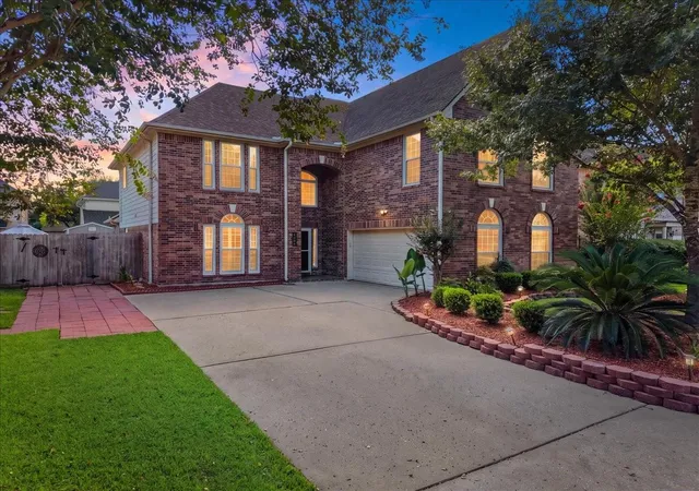 1st image of 1006 Chesterwood Dr, Pearland, TX 77581 | MLS# 2442325