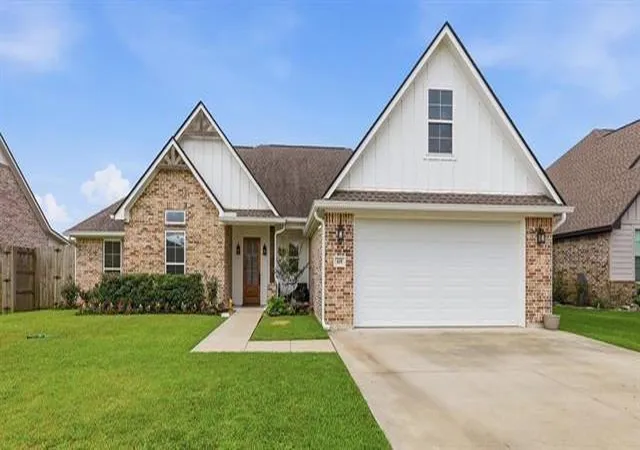 Homes for sale in Lumberton, TX | 105 Pindo Palm, Lumberton, TX 77657 | MLS# 35203596