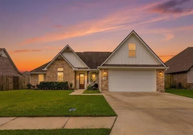 Homes for sale in Lumberton, TX | 105 Pindo Palm, Lumberton, TX 77657 | MLS# 35203596