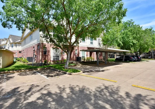 2nd image of 2710 Grants Lake Blvd #K5, Sugar Land, TX 77479 | MLS# 15863368