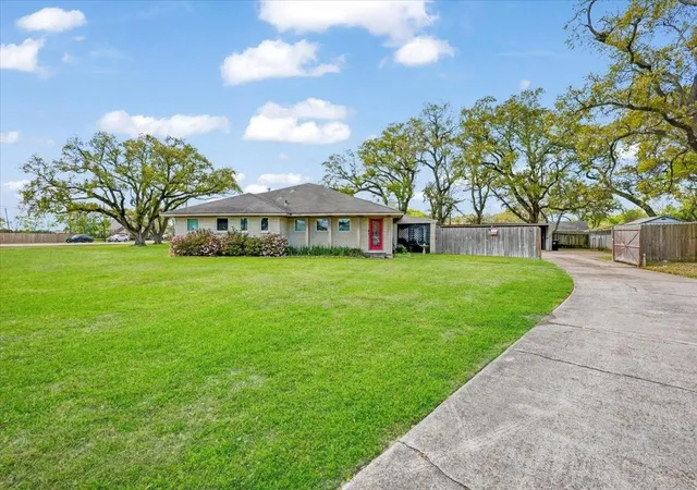 1st image of 3224 Patricia Ln, Pearland, TX 77581 | MLS# 4453999