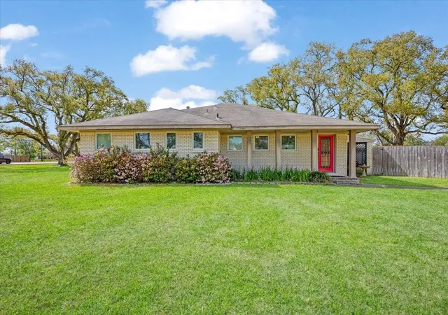 2nd image of 3224 Patricia Ln, Pearland, TX 77581 | MLS# 4453999