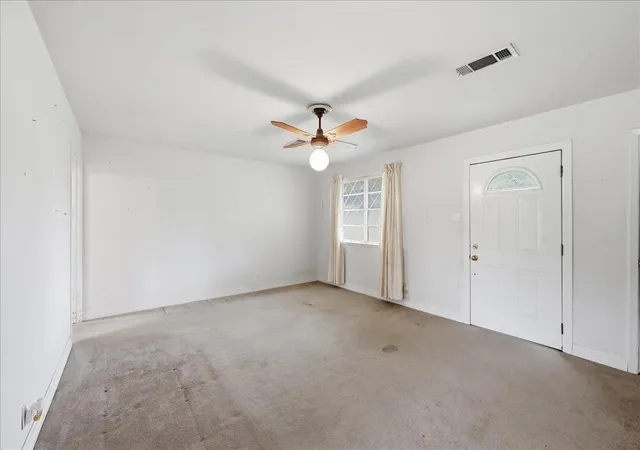 Homes for sale in Nederland, TX | 611 S 16Th St, Nederland, TX 77627 | MLS# 35136191