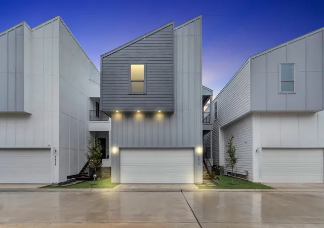 1st image of 5616 Savyon Dr, Houston, TX 77091 | MLS# 82305788