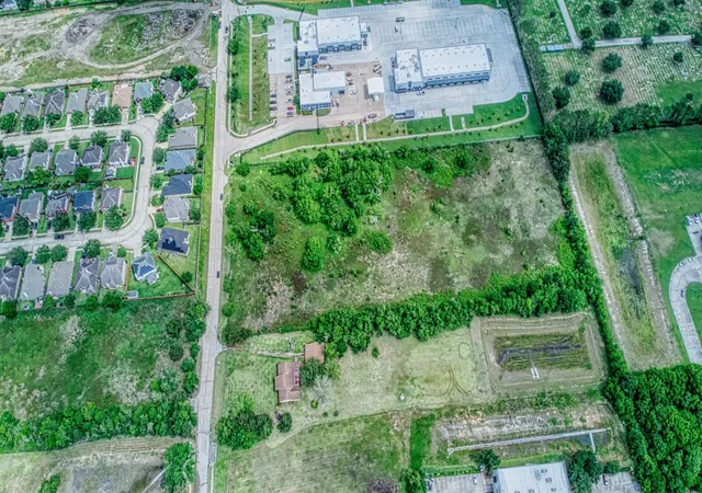 2nd image of 2625 Hillhouse Rd, Pearland, TX 77584 | MLS# 2812308