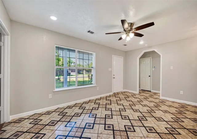 Photo 3 of Single family home for sale at 7542 Bywood St, Houston, TX 77028 | MLS# 4347076 | Listing updated on 2026-09-12