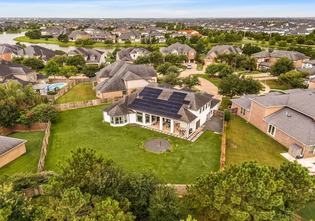 Photo 1 of Single family home for sale at 5007 Quiet Fls Ln, Fulshear, TX 77441 | MLS# 21268411 | Listing updated on 2026-09-17