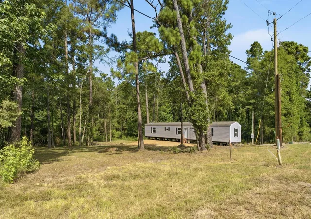 Photo 2 of Single family home for sale at 222 Moose Dr, Onalaska, TX 77360 | MLS# 23020696 | Listing updated on 2026-07-20
