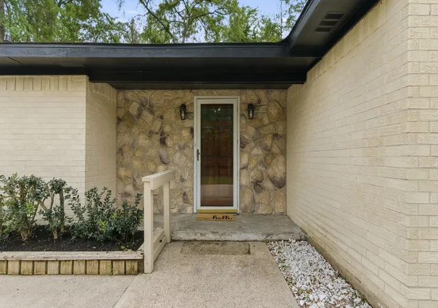 4th image of 254 Springs Edge Dr, Montgomery, TX 77356 | MLS# 37620907