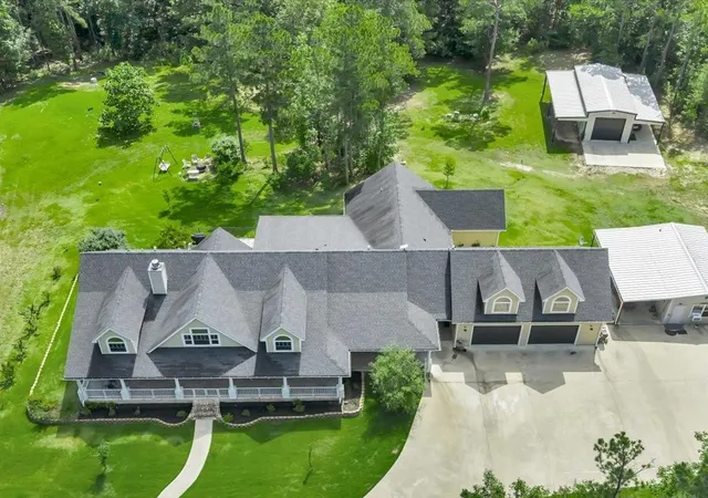 Photo 3 of Single family home for sale at 716 Mountainview Rd, Lufkin, TX 75904 | MLS# 41425693 | Listing updated on 2026-09-11