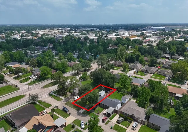 Photo 1 of Land for sale at 6126 Iron Rock St, Houston, TX 77087 | MLS# 70272507 | Listing updated on 2026-08-29
