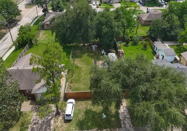 Photo 3 of Land for sale at 6126 Iron Rock St, Houston, TX 77087 | MLS# 70272507 | Listing updated on 2026-08-29