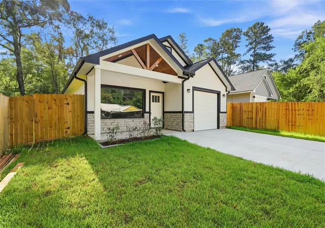 3rd image of 18434 Fannin Rd, Willis, TX 77378 | MLS# 9611621