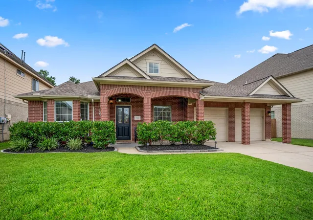 Photo 3 of Sale Pending at 3411 Utah Beach Ct, Spring, TX 77388 | MLS# 81695113 | Listing updated on 2026-09-14