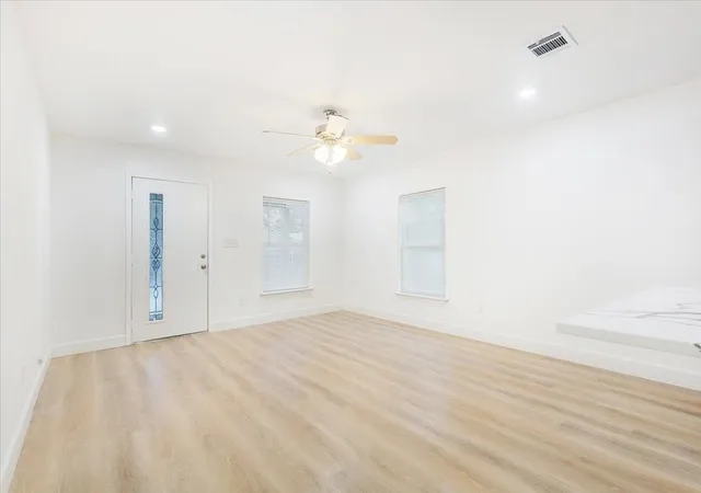 Photo 4 of Single family home for sale at 7211 Boyce St, Houston, TX 77020 | MLS# 19058294 | Listing updated on 2026-08-08