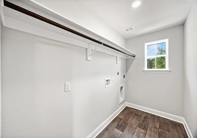 3rd image of 9233 Boulder Blvd, Conroe, TX 77303 | MLS# 57395919