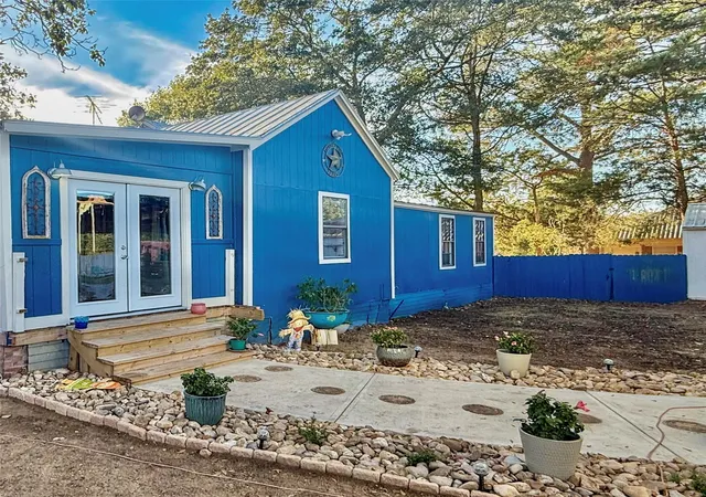 Photo 1 of Single family home for sale at 841 S Loop 497, Bellville, TX 77418 | MLS# 17039877 | Listing updated on 2026-06-19
