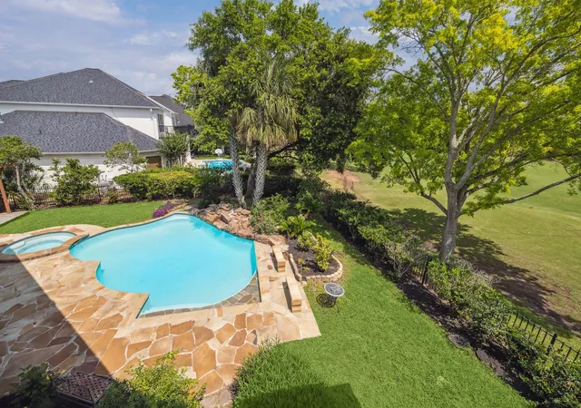 Photo 3 of Single family home for sale at 4111 Thistle Hl Ct, Sugar Land, TX 77479 | MLS# 47513811 | Listing updated on 2026-10-07
